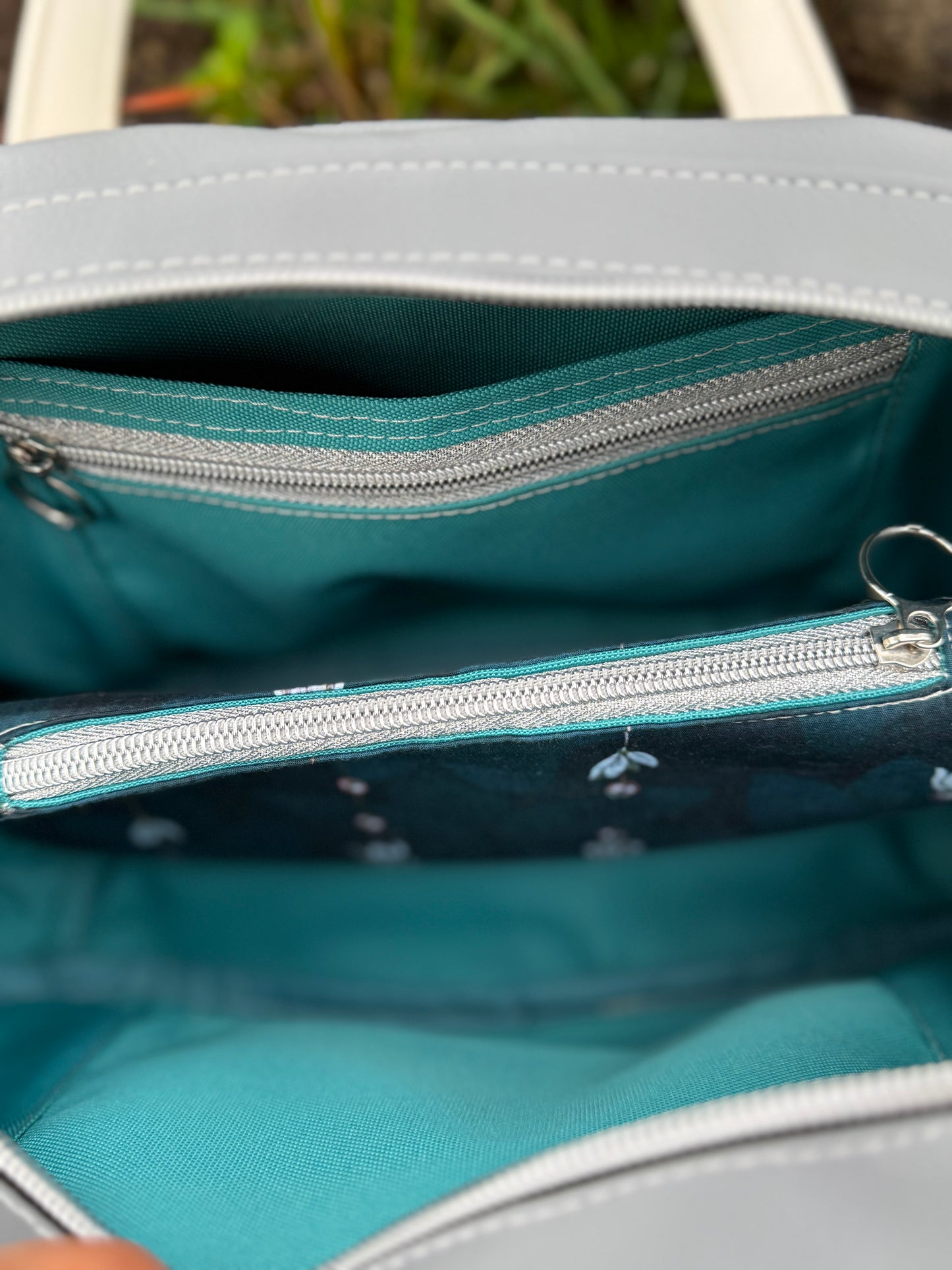 Pakalana Bowler Bag