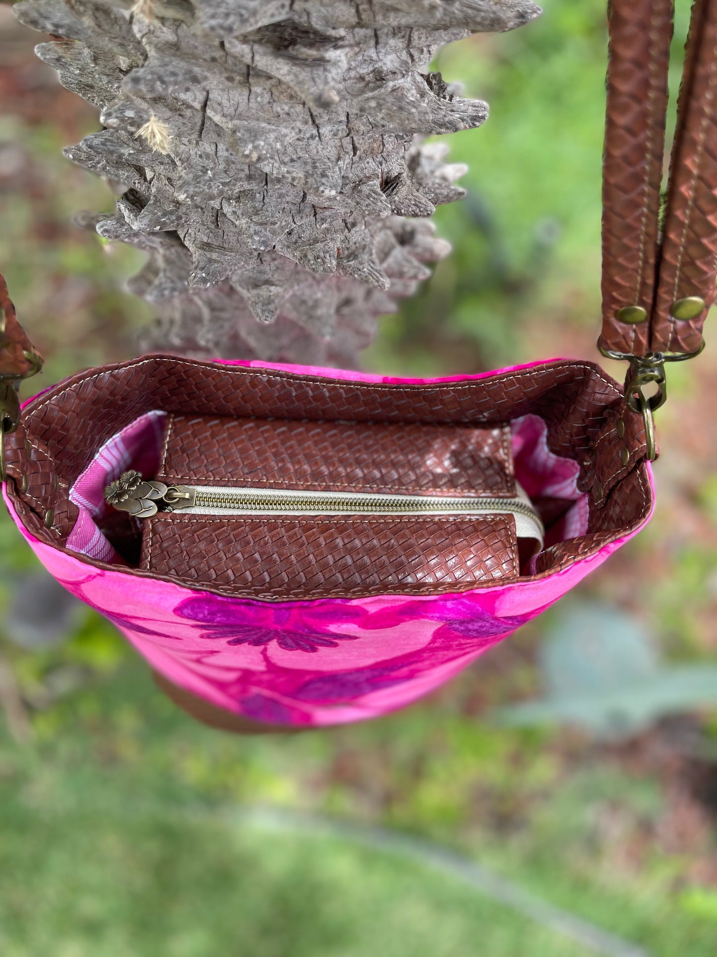 Vintage Hawaiian Bucket Bag