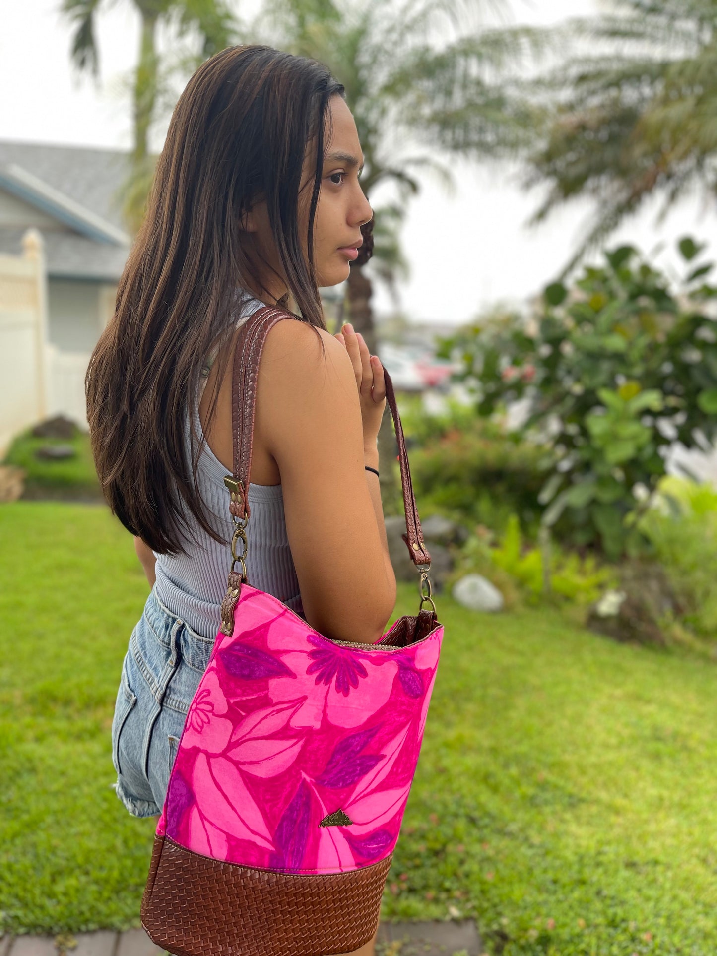 Vintage Hawaiian Bucket Bag